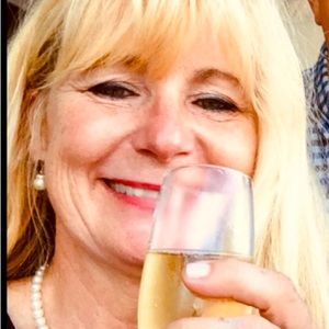 Meet your Posher, Rhonda